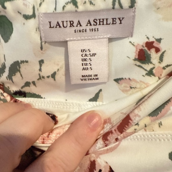 Laura Ashley UPF protection floral jacket and skort set - Picture 3 of 6